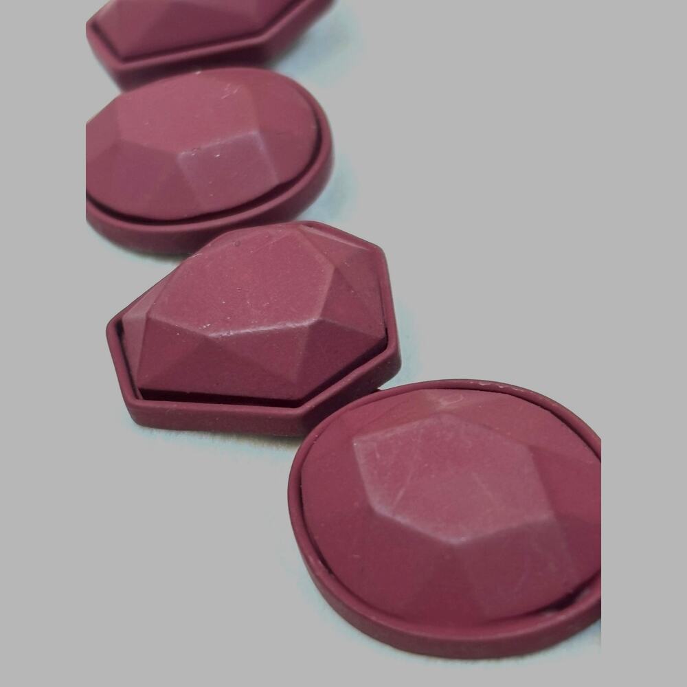 CHARMING CHARLIE Necklace Gold Tone 18" Burgundy Matte Resin Statement Bib - Picture 3 of 6